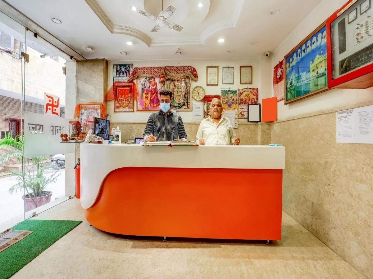 Oyo 75948 Hotel Tushar Continental Ню Делхи Екстериор снимка