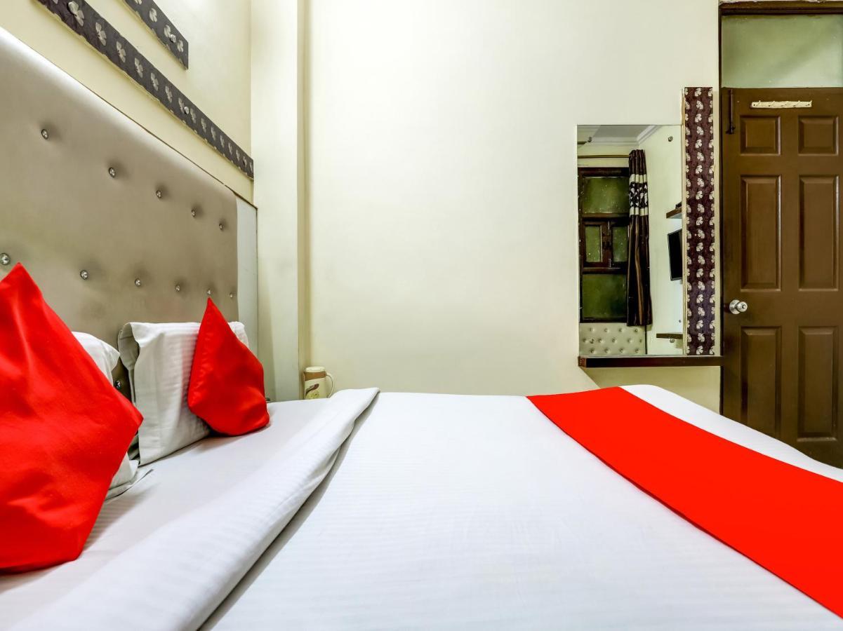 Oyo 75948 Hotel Tushar Continental Ню Делхи Екстериор снимка