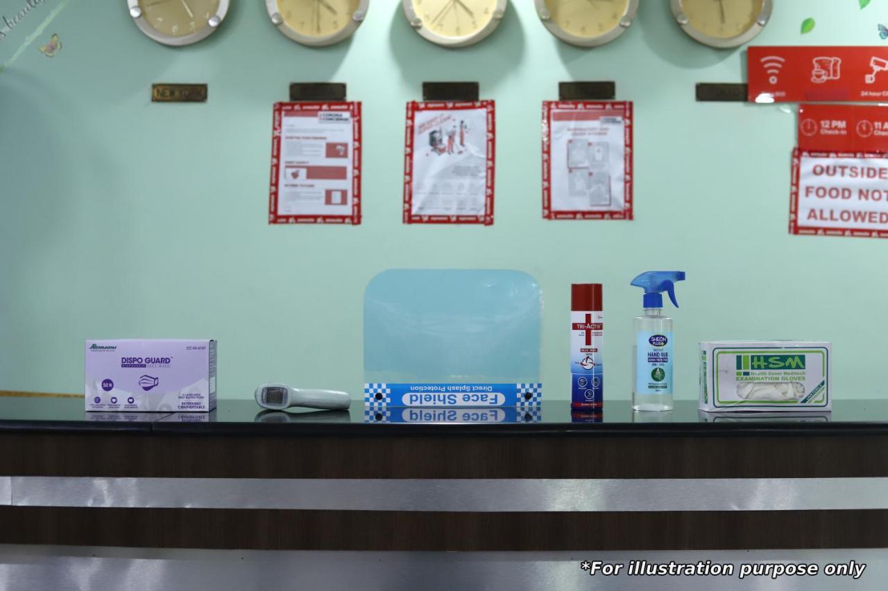 Oyo 75948 Hotel Tushar Continental Ню Делхи Екстериор снимка